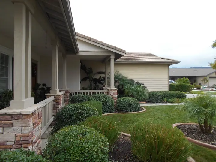 Front Lawn Stone Porch Menifee Ca